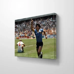 En filigranas de baile Comenzaba su paseo